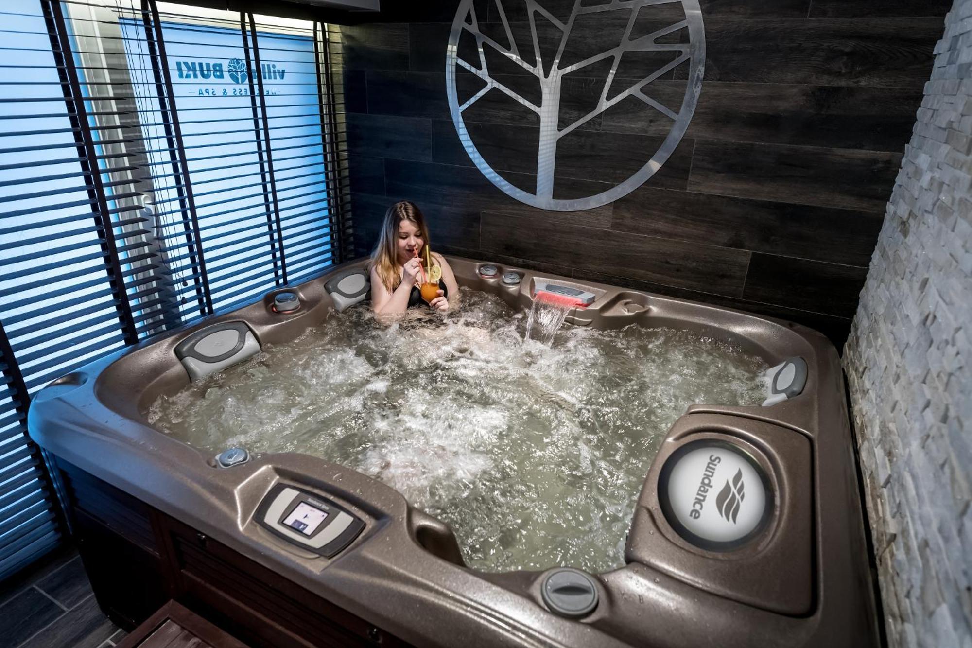 Villa Buki Pokoje & Spa Jastrzębia Góra Buitenkant foto